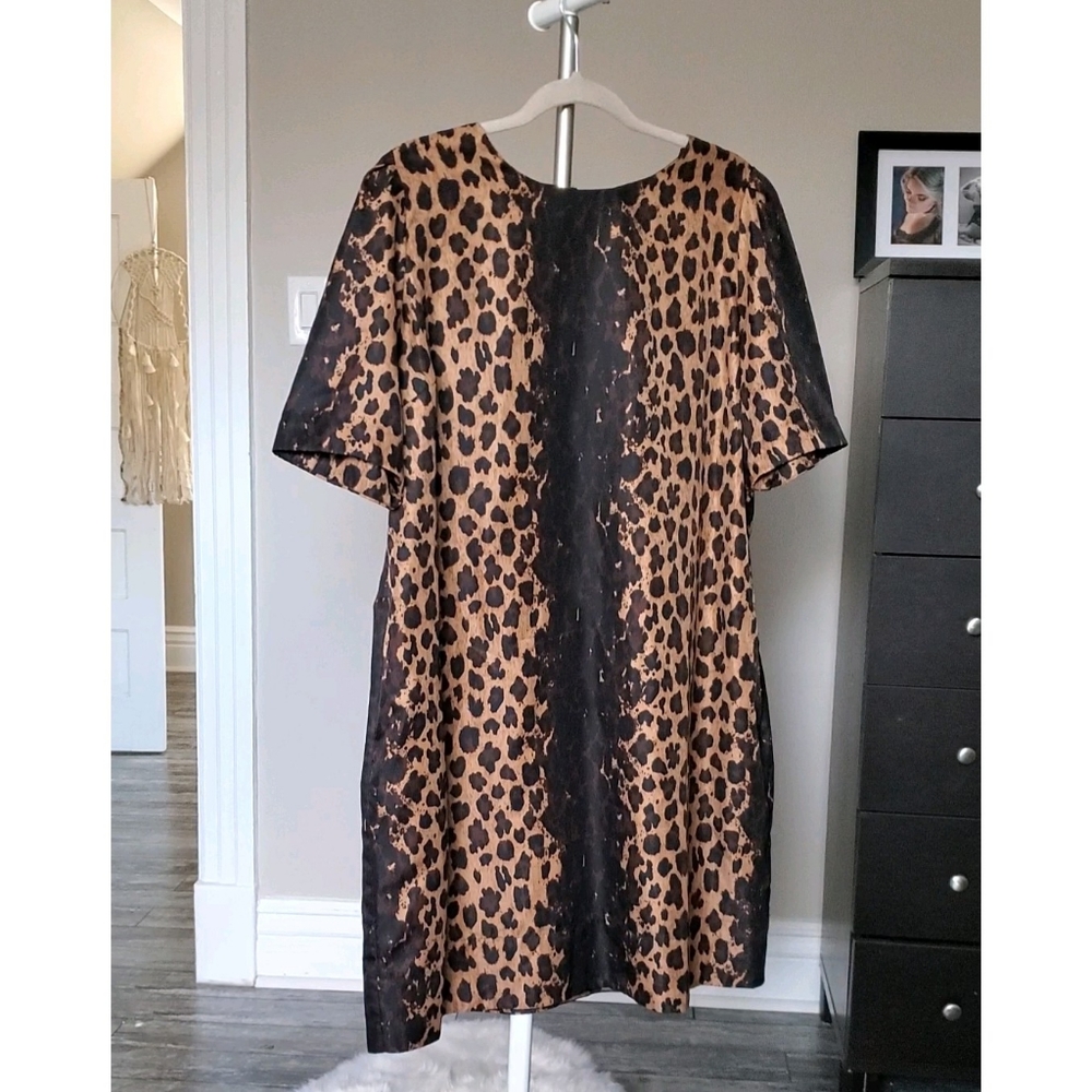 ALFRED SUNG Leopard Print Midi Dress in Tan and Black